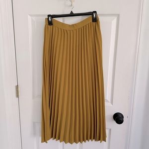 A new day mustard midi skirt size M